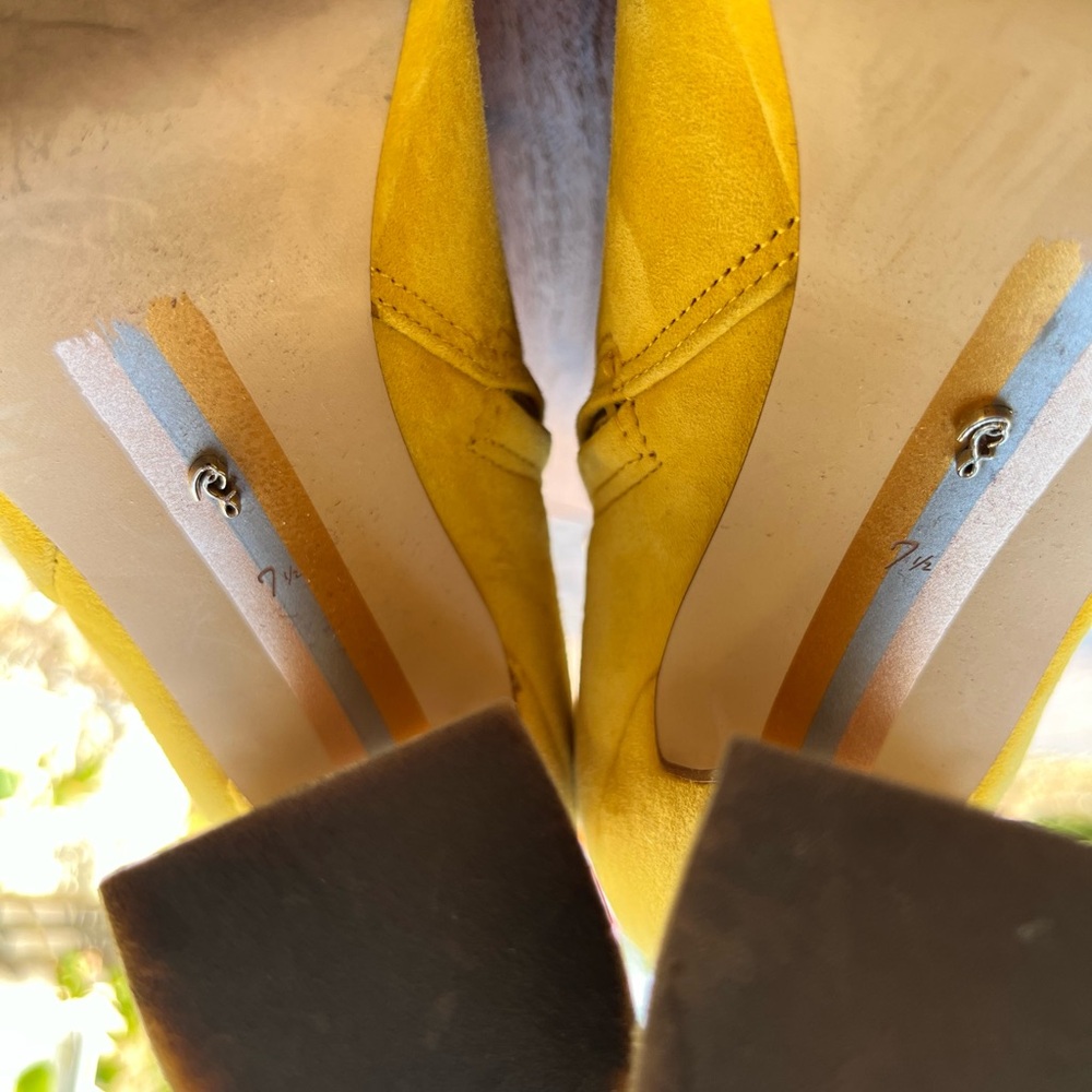 Suede booties by Sam Edelman. Gorgeous lemon-yellow color. Sz 7.5 - Picture 8 of 8